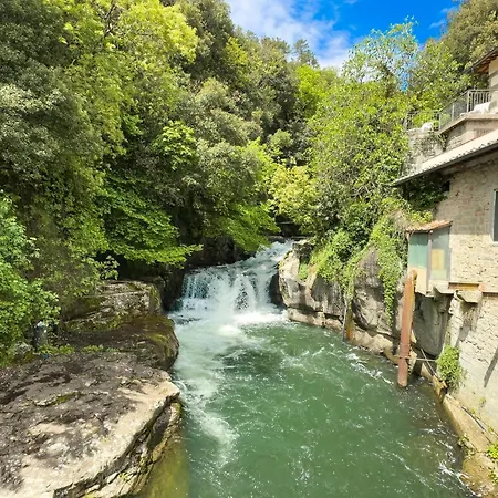Ferriera Exclusive & Waterfall *